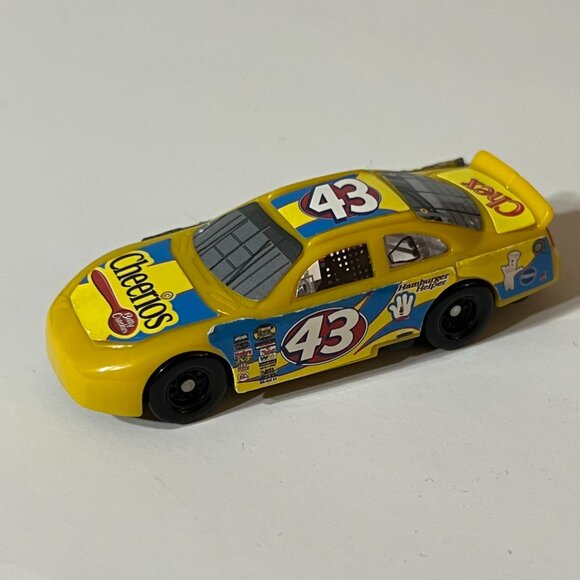 Lot of 13 Hot Wheels, Yat Ming, Matchbox die-cast cars - Picture 12 of 14